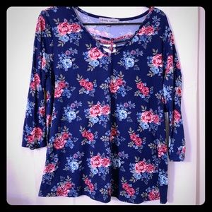 Absolutely Famous Top, 1X Navy Floral NWT